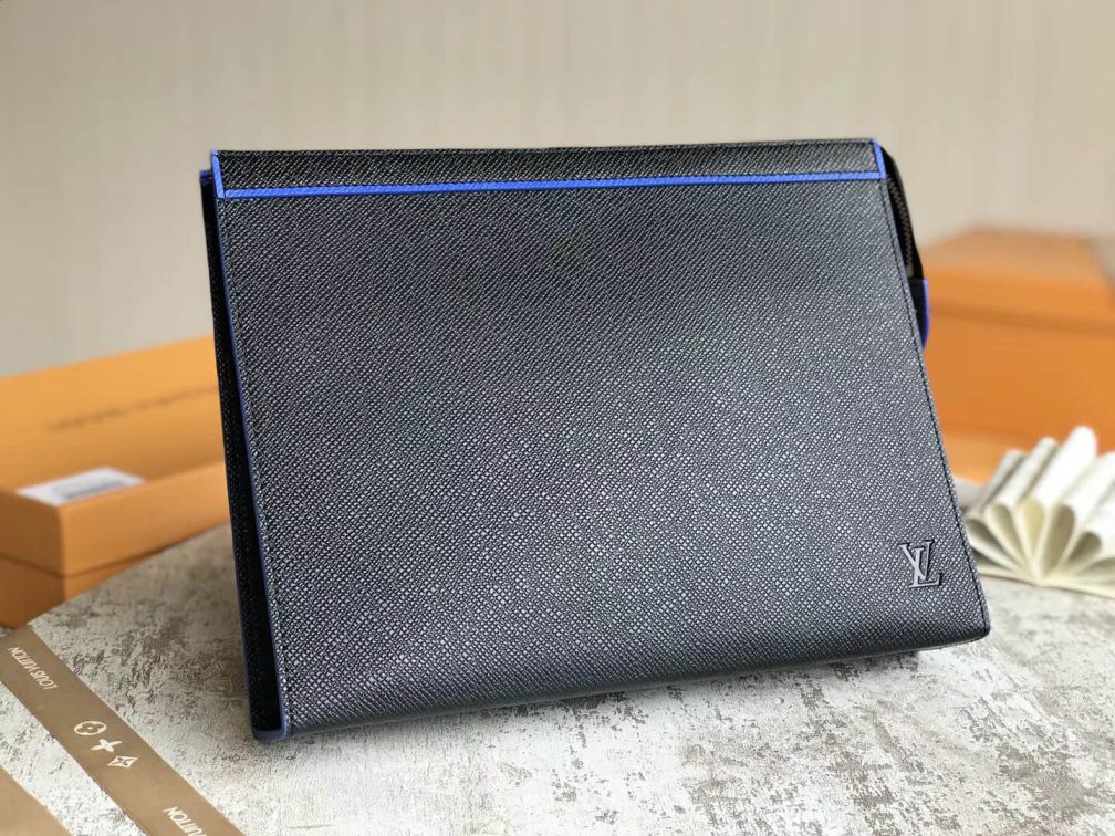Replica LV 2018 Taiga Leather Pochette VOYAGEM30573 Clutch Bags