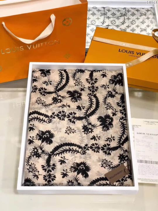 Replica 2018 LV Cashmere Square L051 Women Scarves