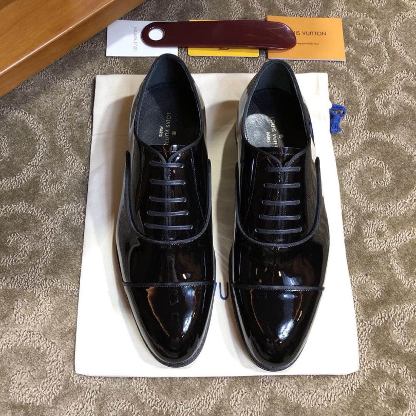 Replica 2018 LV GRENELLE Wing tip1A2BCZ Men Sandals