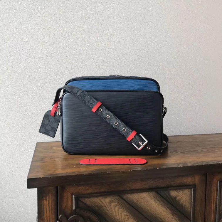 Replica LV 2018 Epi Nil Slim Messenger M51466 Shoulder Bags