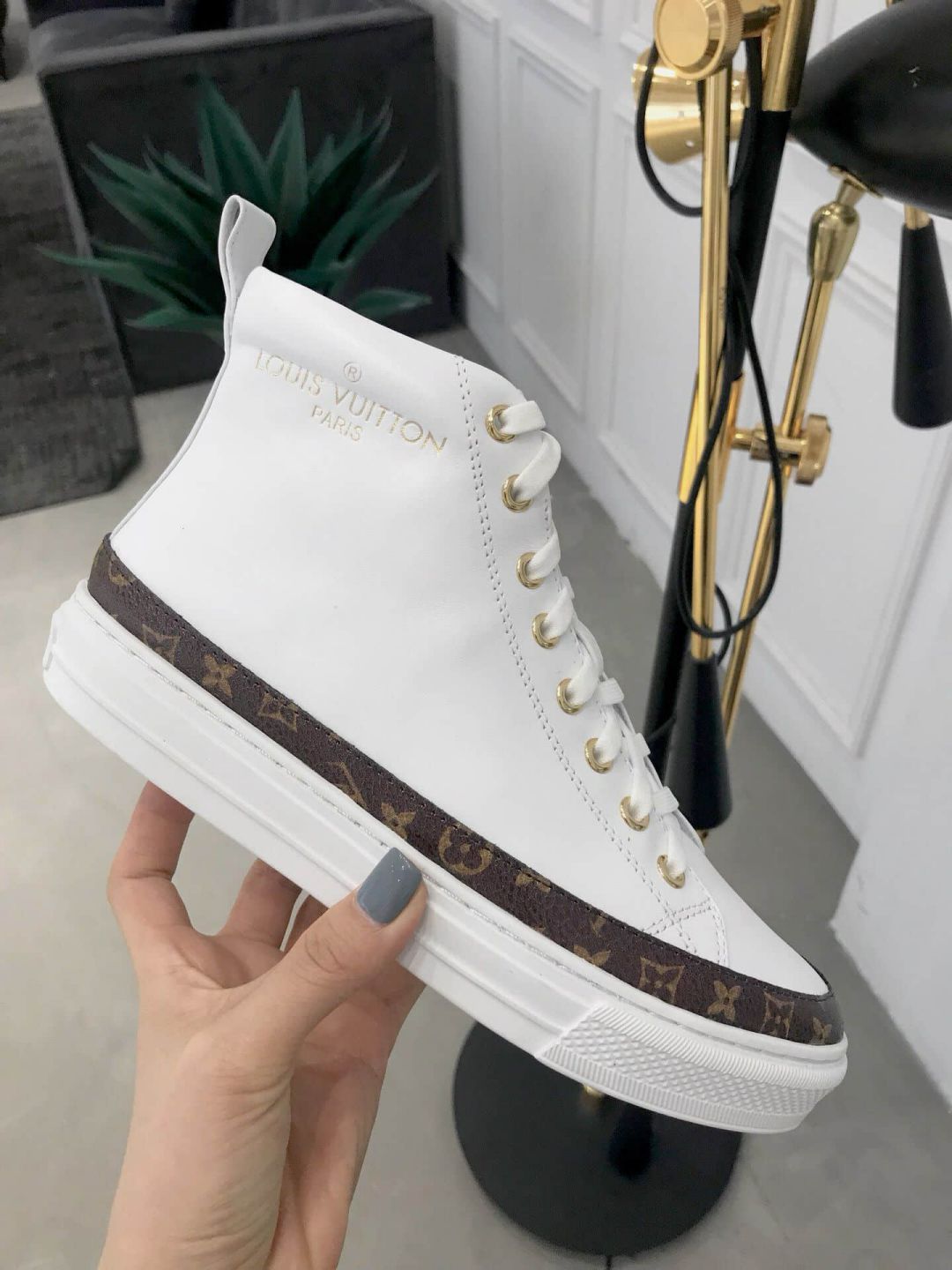 Replica 2018 LV Stellar Causal Shoes Women Sandals