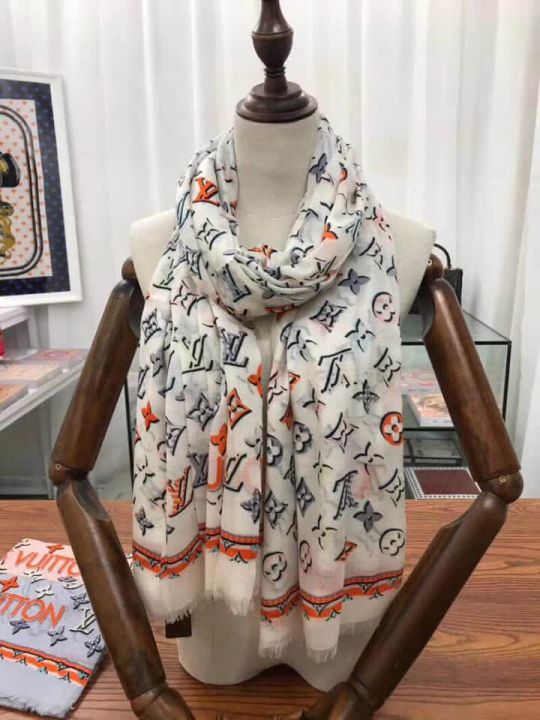 Replica 2018 LV 100% Cashmere Women Scarves