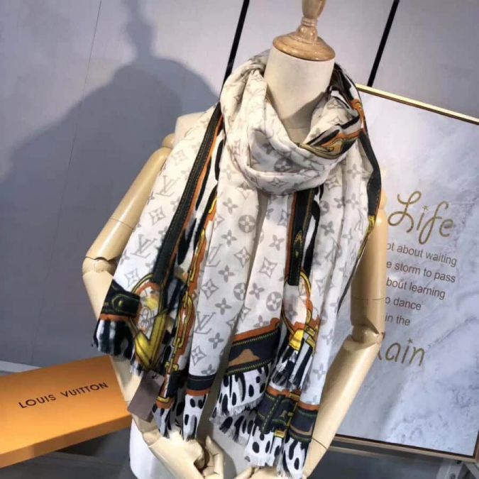 Replica 2018 LV Monogrom Women Scarves