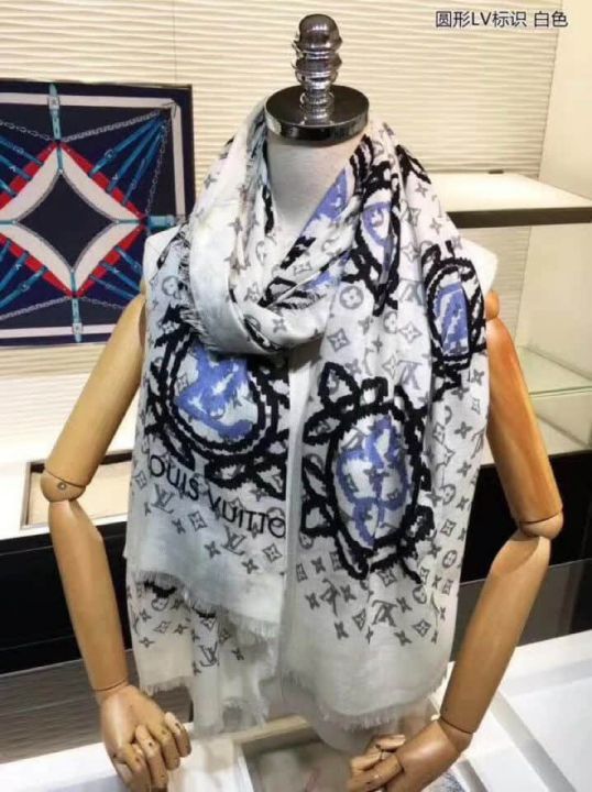 Replica 2018 LV Round Cashmere Women Scarves