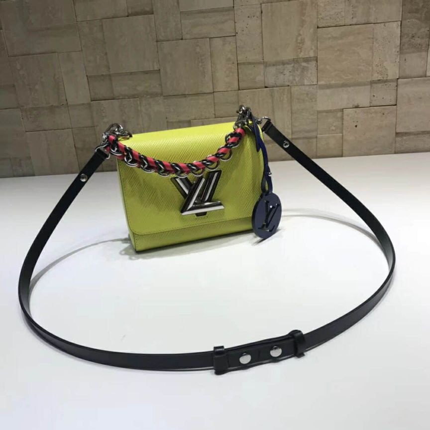 Replica LV Shoulder Bags 2018 Twist M52507