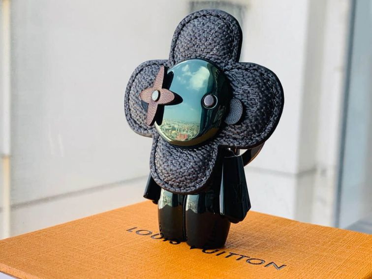 Replica LV Sunflower Key Chain MP1990 Accessories