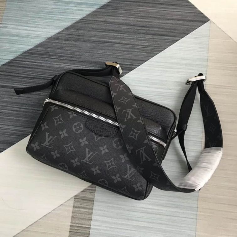Replica LV M30233 OUTDOOR Black Messenger Shoulder Bags