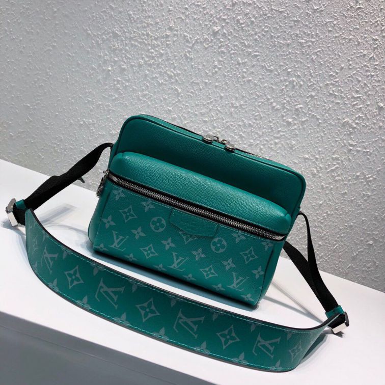 Replica LV M30241 OUTDOOR Messenger Shoulder Bags