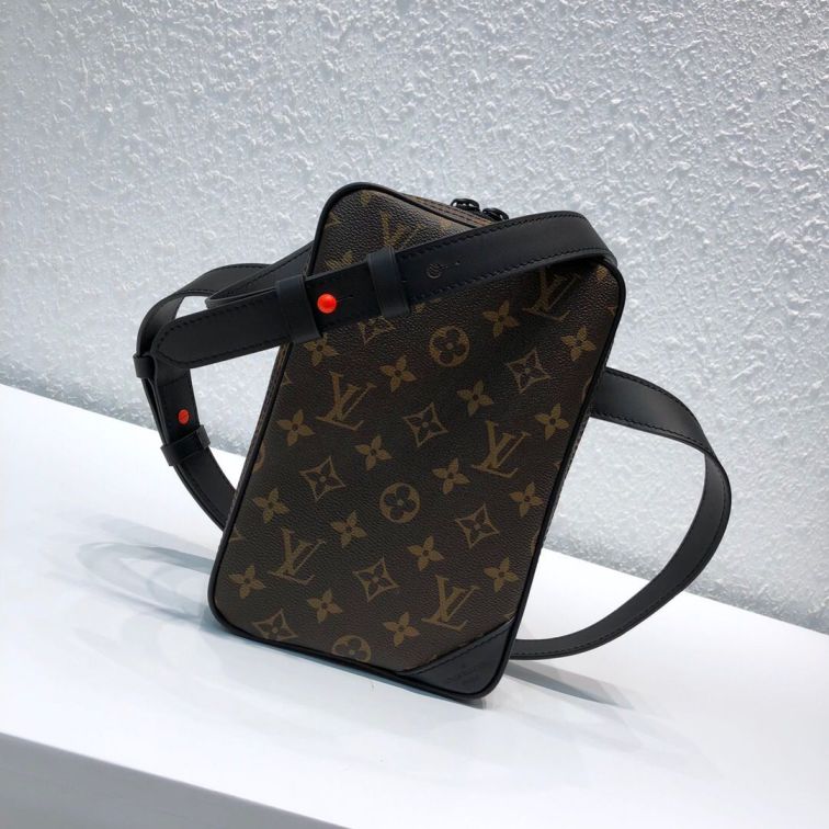 Replica LV M44477 Monogram UTILITY SIDE Shoulder Bags