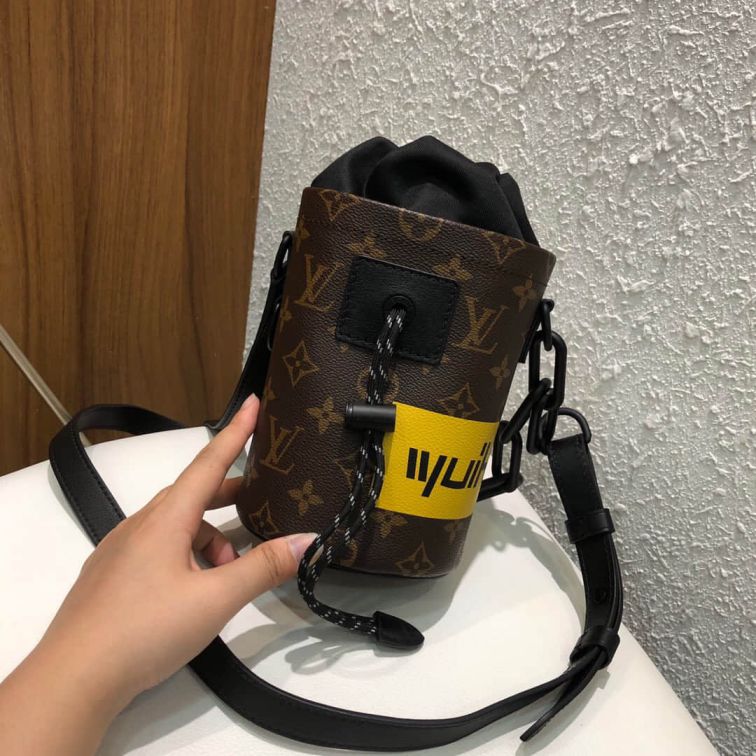 Replica LV Chalk Nano Chain Crossbody M44632 Shoulder Bags