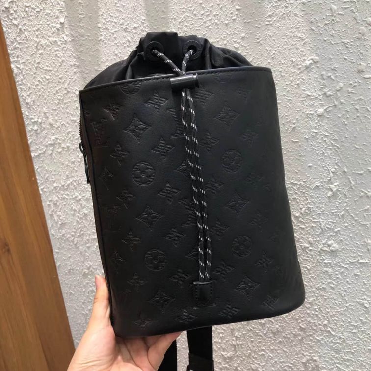 Replica LV M44633 Black Leather Chalk Shoulder Bags