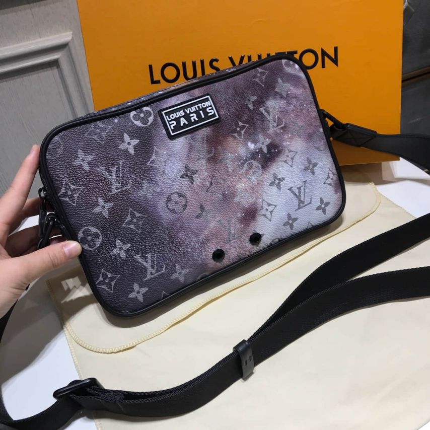 Replica LV M44165 ALPHA Messenger Shoulder Bags