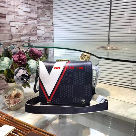 Replica LV District Small Damier Cobalt Print Crossbody N44003 Shoulder Bags