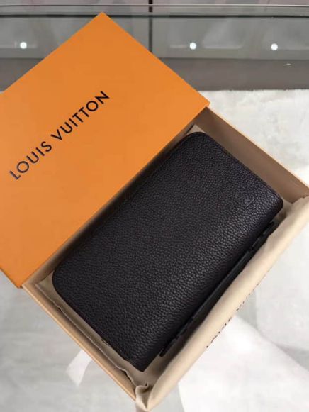 Replica LV Taurillon Leather Zippy XL Bi Fold M62465 Wallets