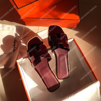 Replica Hermes Oran Sandal Patent Leather Maroon