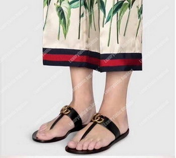 Replica Gucci Leather thong sandal with Double G Black