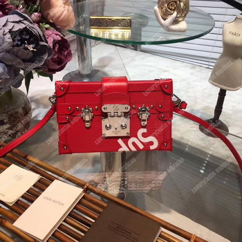 Replica Louis Vutton x Supreme Petite Malle Limited Edition Red