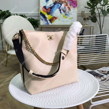 Replica Chanel Hobo Handbag White