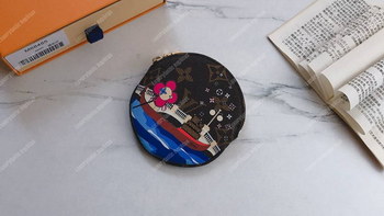Replica LV Round Coin Purse Holiday Edition