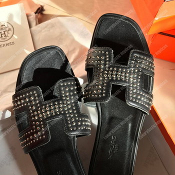 Replica Hermes Oran Sandal Full Stud Black