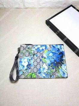 Replica Gucci Blooms Print GG Supreme Clutch Pouch