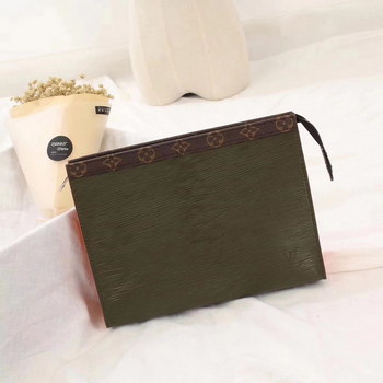 Replica Louis Vuitton M67736 Men Pochette Voyage MM Epi Leather Green