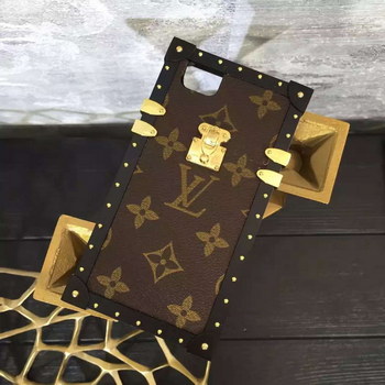Replica 2017 Louis Vuitton Petite Malle iPhone 76 Case Gold