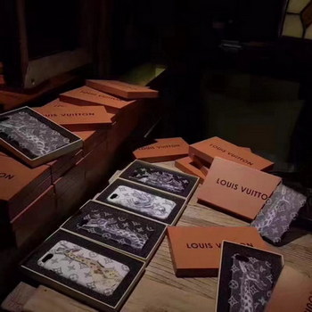 Replica Louis Vuitton 2017 Animal Prints Iphone Case 6 6+ 7 7+