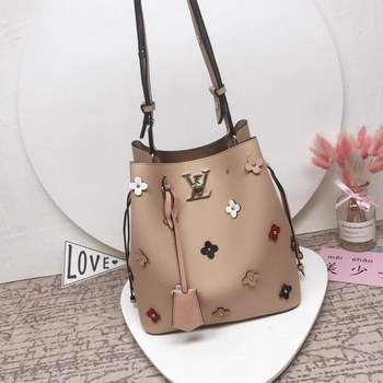 Replica Louis Vuitton M53081 Lockme Bucket Soft Calfskin