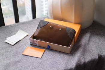 Replica Louis Vuitton M67271 Zippy Venice Patent Cowhide Leather Lining Vert Bronze