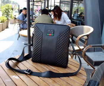 Replica Gucci 0261 3 Men Leather Messenger Bag Black
