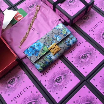 Replica Gucci 453506 Padlock Tian Continental Wallet GG Supreme