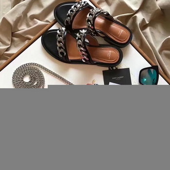 Replica AAA Replica Yves Saint Laurent Kate Medium With Tassel In Embossed Crocodile Shiny Red Leather Silver Metal