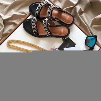 Replica AAA Replica Yves Saint Laurent Kate Medium With Tassel In Embossed Crocodile Shiny Black Leather Gold Metal