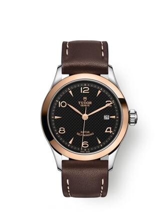 Replica Replica Tudor 1926 28 Stainless SteelRose GoldBlackStrap Watch 91351 0007 Best Buy Cheap Price Replica Watch