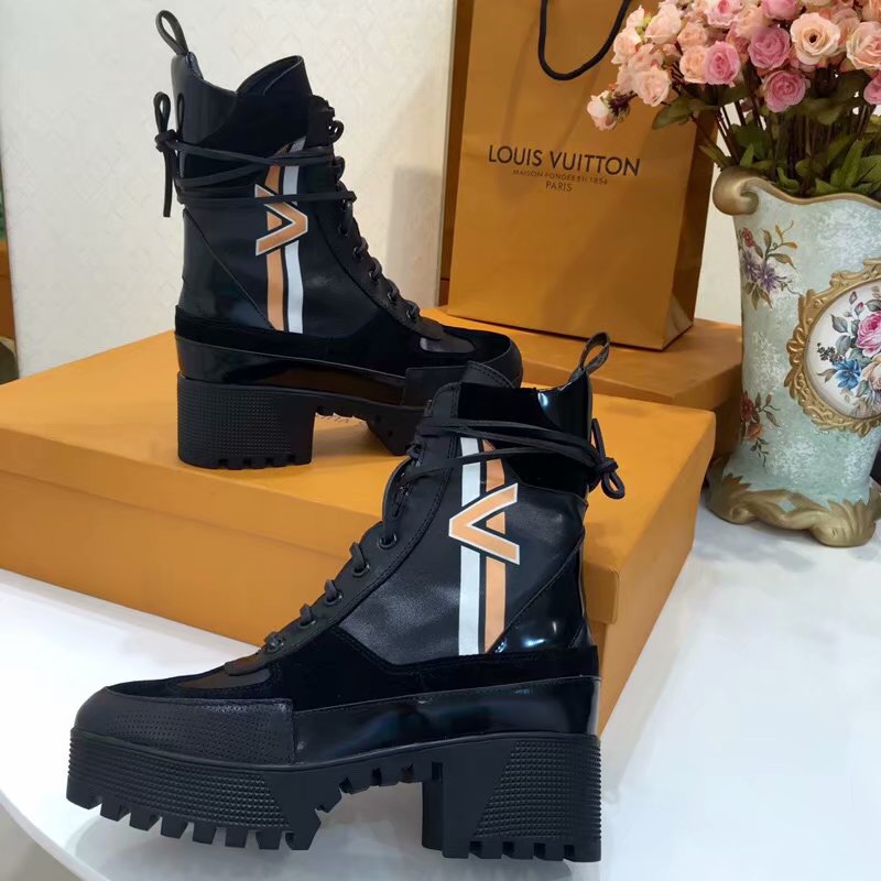 Replica Louis Vuitton BLACK HEART PLATFORM DESERT BOOT LV918SY [20180923] 27900 : Purse Valley,Designer Replica Handbags,Premium Replica Handbags at PurseValley